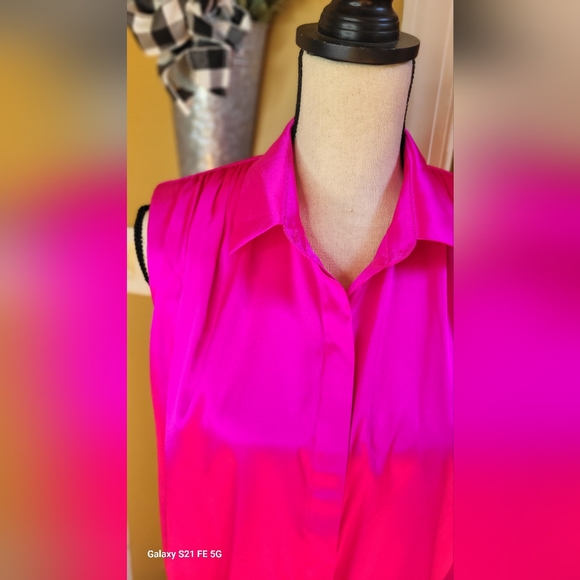 Generation Love Pink Eva Sleeveless Shoulder padded Button Down Sz. Sm NWT - Picture 2 of 13